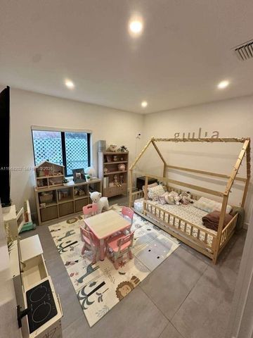 1854 SW 17th St, Miami, FL 33145