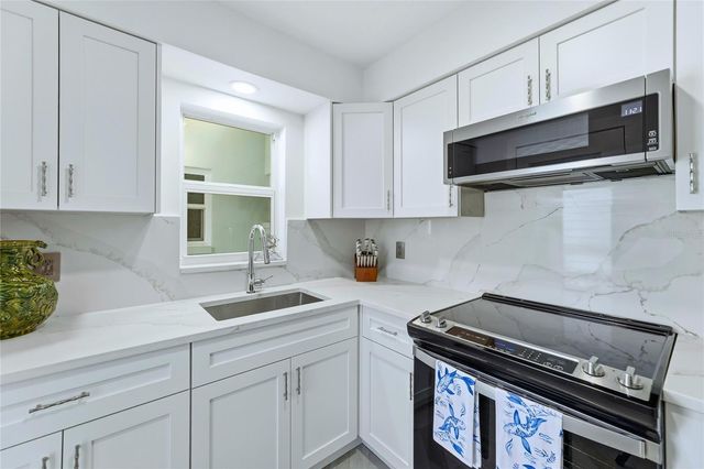 351 TAYLOR AVENUE 16, Cape Canaveral, FL 32920