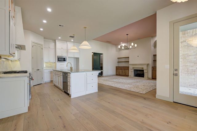 3817 Stone Hill Lane, Edmond, OK 73034