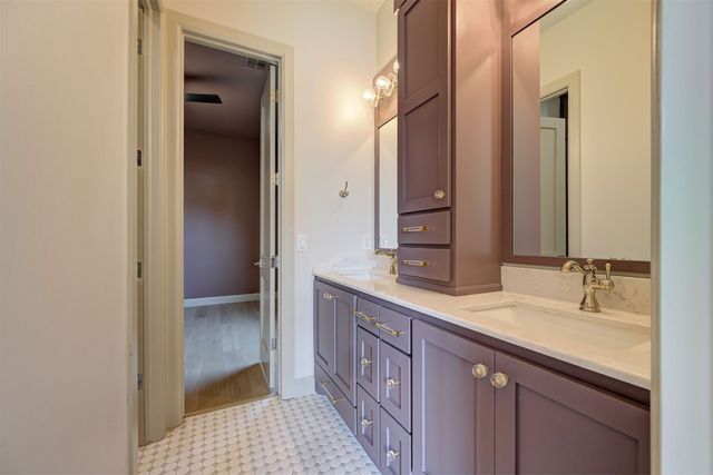 3817 Stone Hill Lane, Edmond, OK 73034