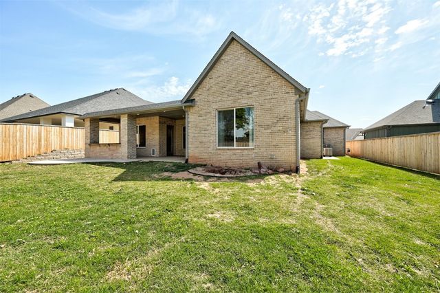 3817 Stone Hill Lane, Edmond, OK 73034