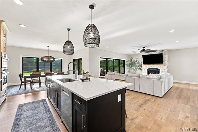 7366 Winbert Drive, Wheatfield, NY 14120