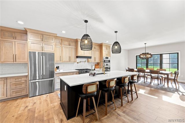 7366 Winbert Drive, Wheatfield, NY 14120