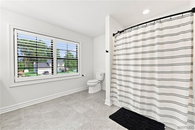 7366 Winbert Drive, Wheatfield, NY 14120