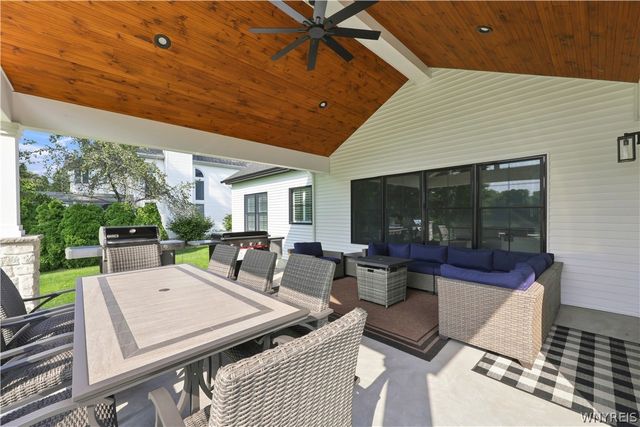7366 Winbert Drive, Wheatfield, NY 14120