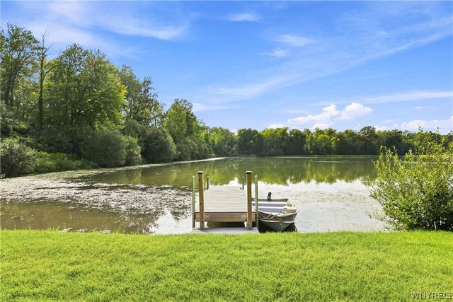 7366 Winbert Drive, Wheatfield, NY 14120