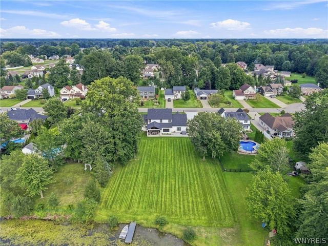 7366 Winbert Drive, Wheatfield, NY 14120