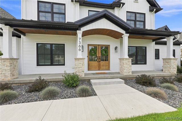 7366 Winbert Drive, Wheatfield, NY 14120