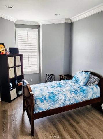 656 Milford, Los Angeles, CA 90042