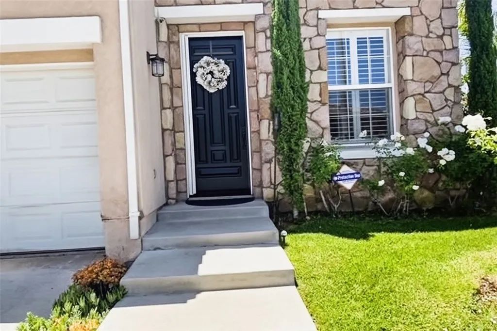 656 Milford, Los Angeles, CA 90042
