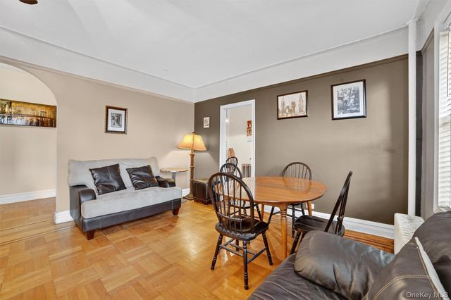 219 Bronx River Road 2L, Yonkers, NY 10704