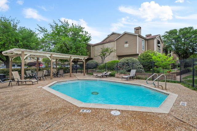 1860 White Oak Drive 355, Houston, TX 77009