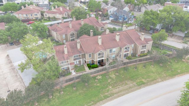 1860 White Oak Drive 355, Houston, TX 77009