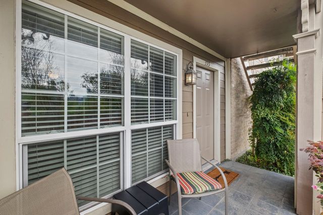 1860 White Oak Drive 355, Houston, TX 77009