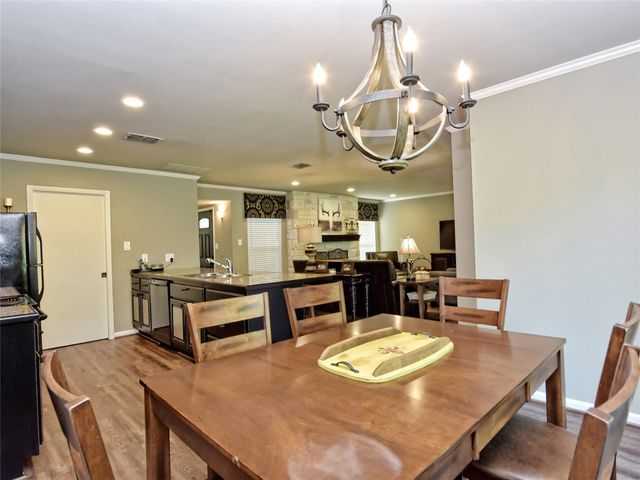 222 Lido ST J-2, Lakeway, TX 78734