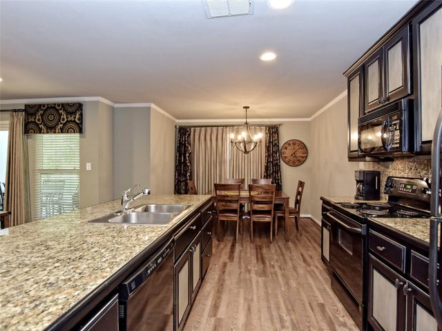 222 Lido ST J-2, Lakeway, TX 78734