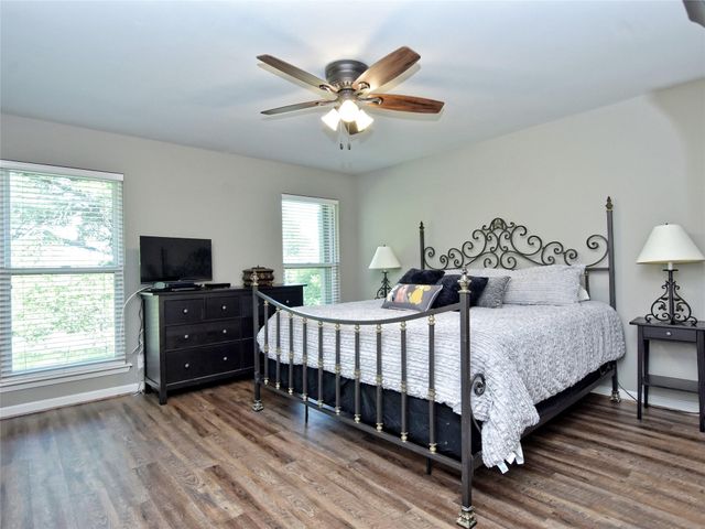 222 Lido ST J-2, Lakeway, TX 78734