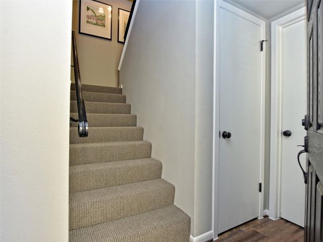 222 Lido ST J-2, Lakeway, TX 78734