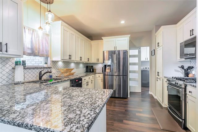 1100 Byron Lane, Arlington, TX 76012