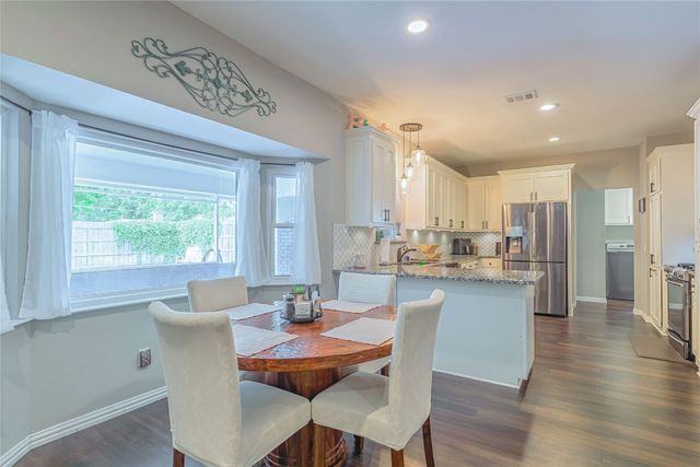 1100 Byron Lane, Arlington, TX 76012