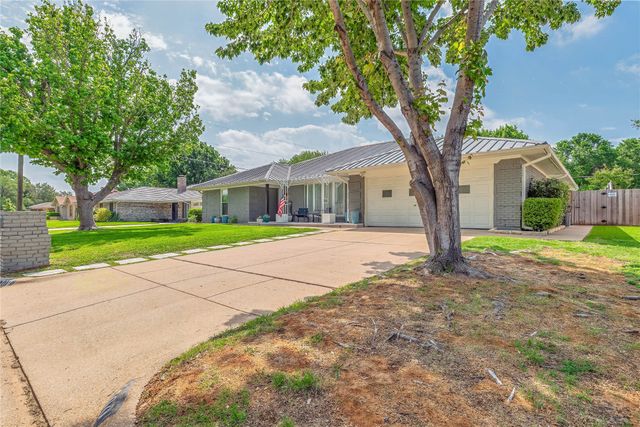 1100 Byron Lane, Arlington, TX 76012