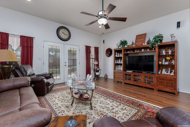 1707 Park View, Pleasanton, TX 78064