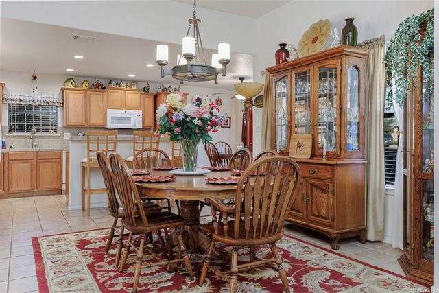 1707 Park View, Pleasanton, TX 78064