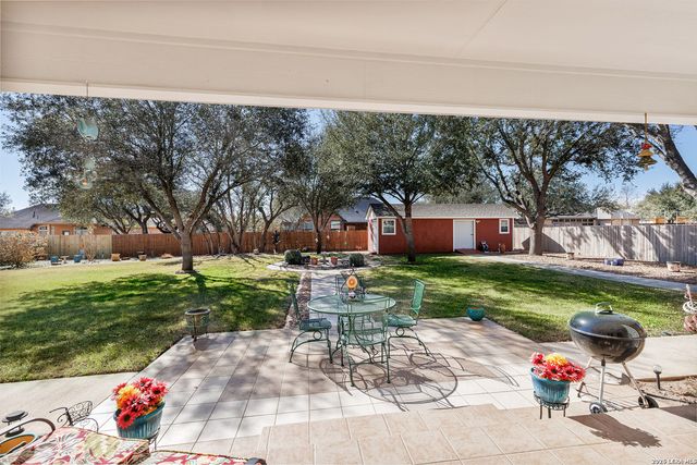 1707 Park View, Pleasanton, TX 78064