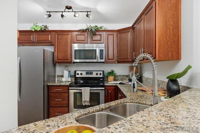 7565 Charmant Dr 417, San Diego, CA 92122