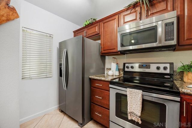 7565 Charmant Dr 417, San Diego, CA 92122