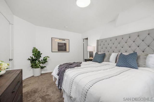 7565 Charmant Dr 417, San Diego, CA 92122