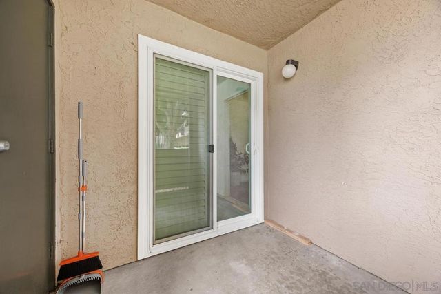 7565 Charmant Dr 417, San Diego, CA 92122