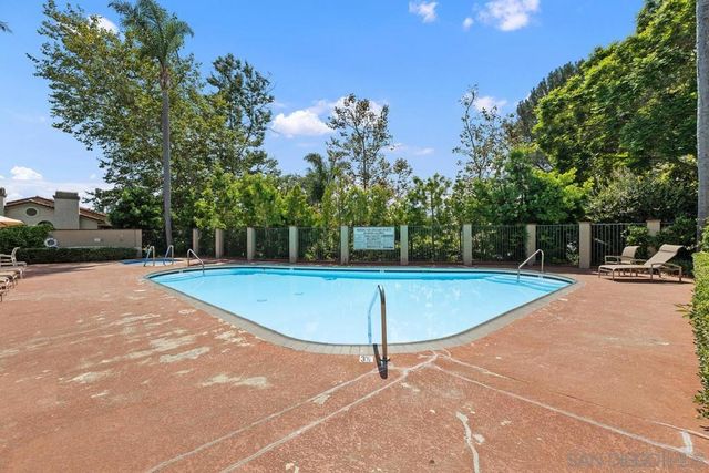7565 Charmant Dr 417, San Diego, CA 92122