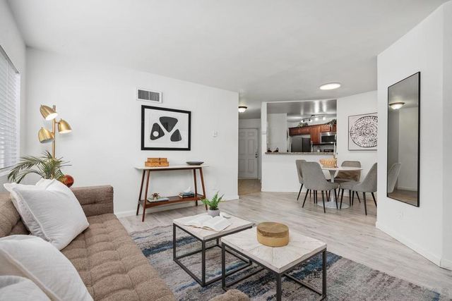 7565 Charmant Dr 417, San Diego, CA 92122