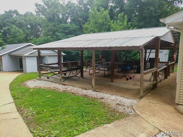 677 State Highway AA, Piedmont, MO 63957