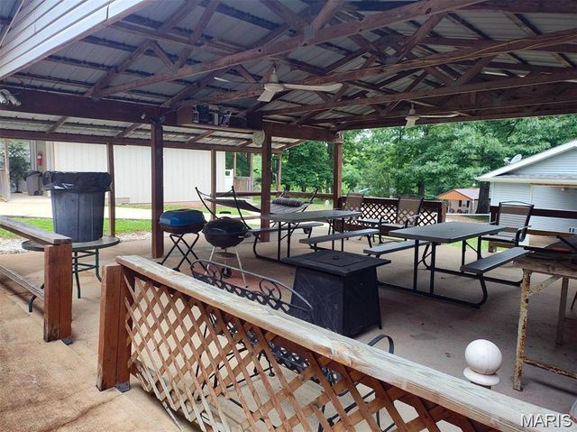 677 State Highway AA, Piedmont, MO 63957