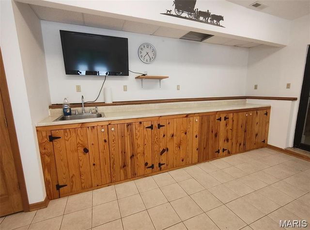 677 State Highway AA, Piedmont, MO 63957