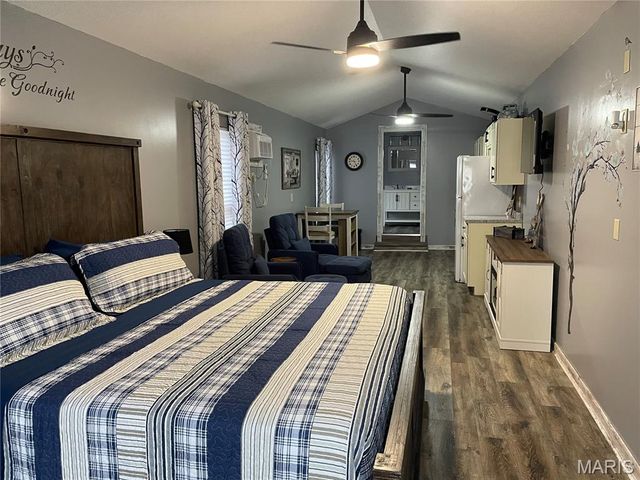 677 State Highway AA, Piedmont, MO 63957