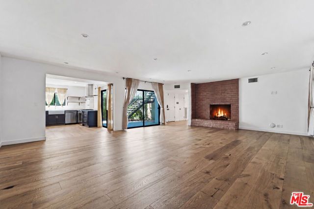 393 Huntley Drive 1, West Hollywood, CA 90048