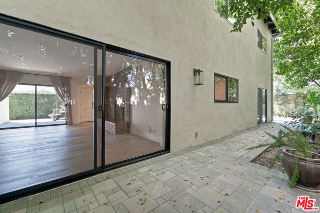 393 Huntley Drive 1, West Hollywood, CA 90048