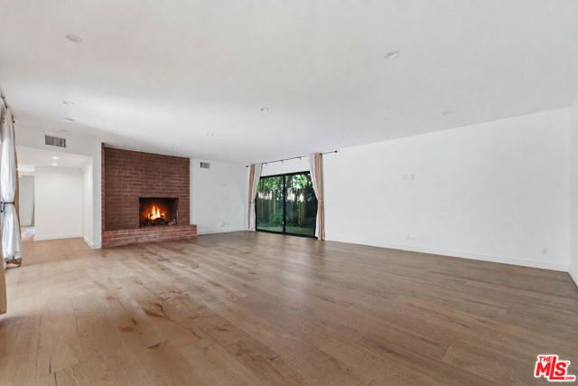 393 Huntley Drive 1, West Hollywood, CA 90048