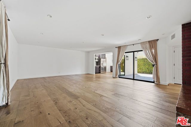 393 Huntley Drive 1, West Hollywood, CA 90048