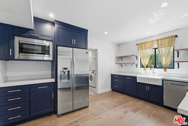 393 Huntley Drive 1, West Hollywood, CA 90048