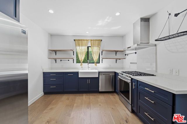 393 Huntley Drive 1, West Hollywood, CA 90048
