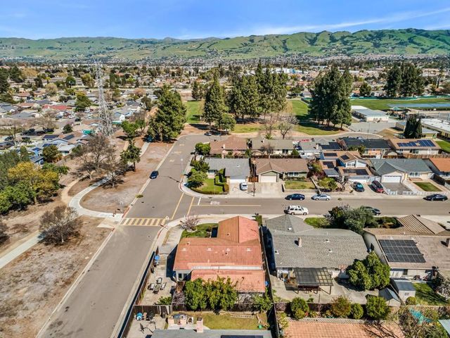 2825 Aetna Way, San Jose, CA 95121