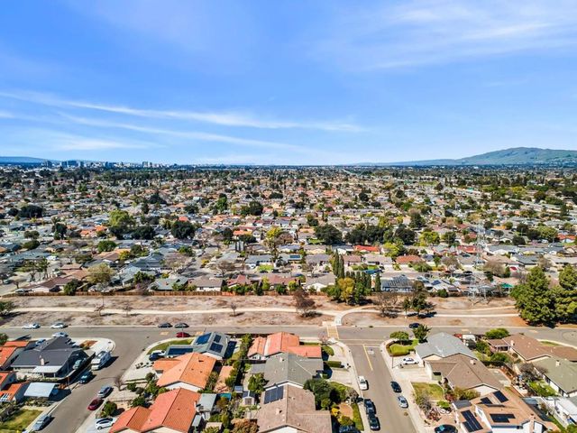 2825 Aetna Way, San Jose, CA 95121