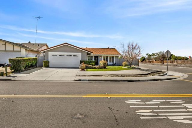 2825 Aetna Way, San Jose, CA 95121