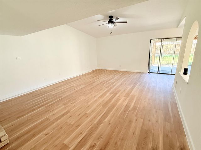 2126 Quail Valley East Drive, Missouri City, TX 77459