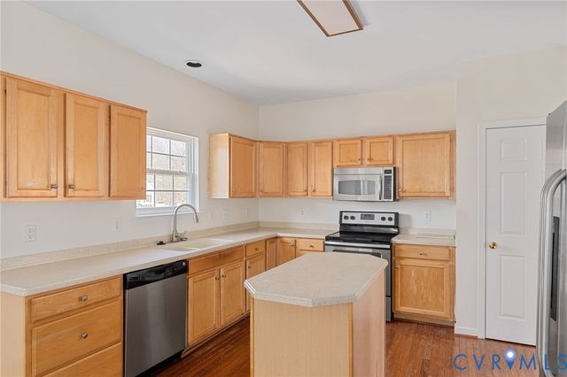 1400 Chickview Ct, Henrico, VA 23223