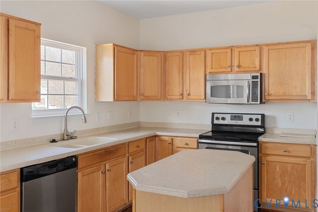 1400 Chickview Ct, Henrico, VA 23223